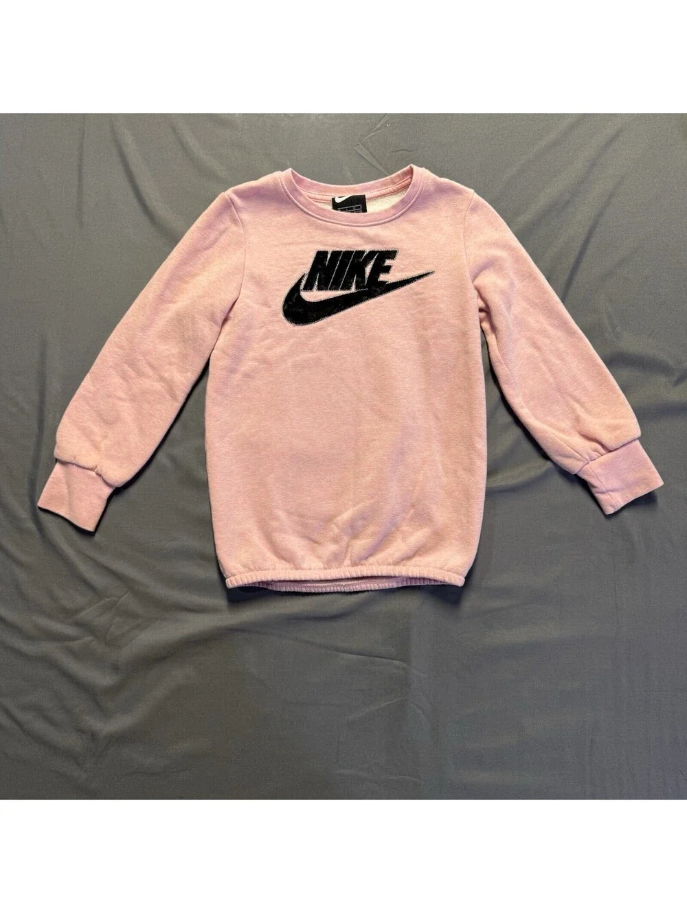 Nike Girls Pink 6-7Y Fleece Pullover Crewneck Sweatshirt Logo Graphic
